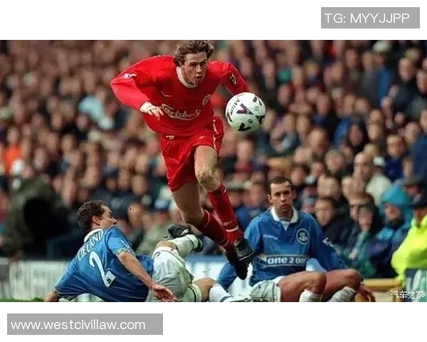 吕足球球星的崛起与成就分析：从青涩少年到世界级球员的成长之路