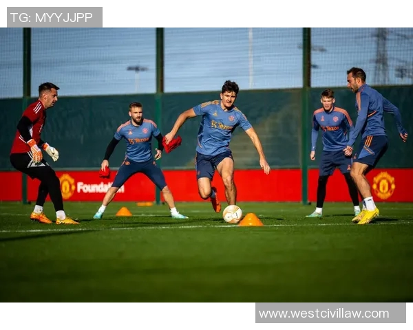 足球三件套解析：明星球员必备装备与球场表现的完美结合