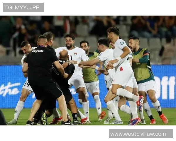 足球球星断脚事件回顾:从伤痛到复出他们如何战胜命运的挑战 足球球星断脚事件回顾:从伤痛到复出他们如何战胜命运的挑战